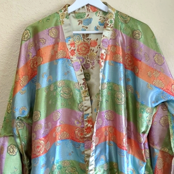 Metallic Jaquard Golden Roses Smoking Housecoat Robe OS - Picture 12 of 15